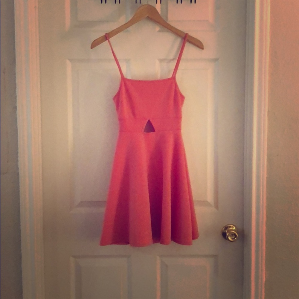 Pink Oh my Love London key hole dress